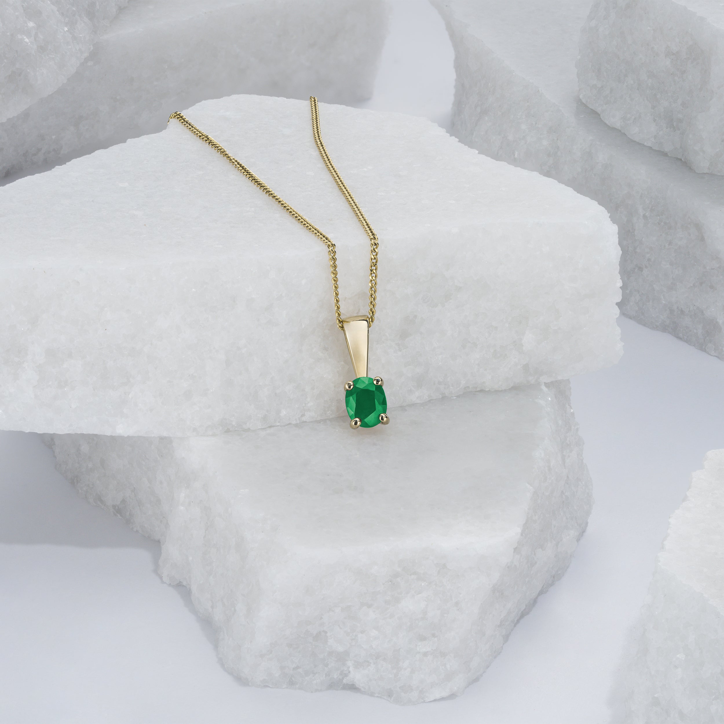 Emerald 0.33CT 9K Yellow Gold Pendant Necklace